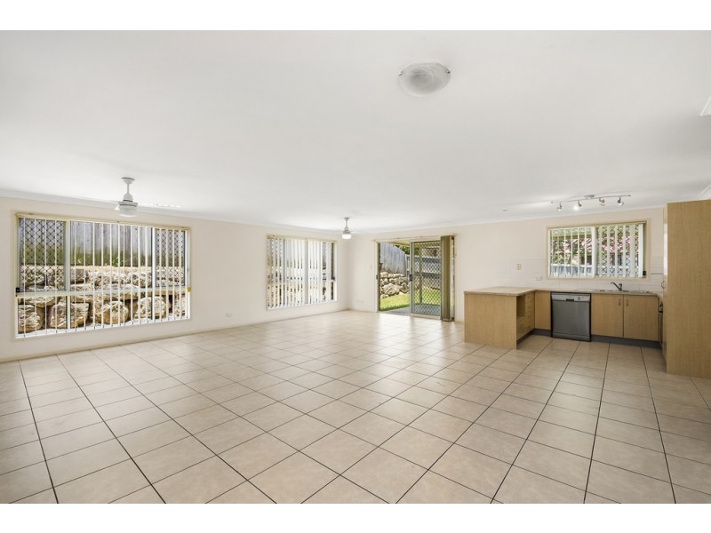 18 Leichhardt Avenue, Rothwell QLD 4022