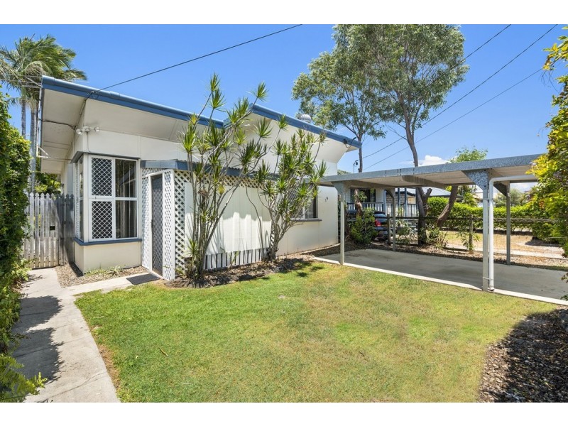 19 Frank Street, Scarborough QLD 4020