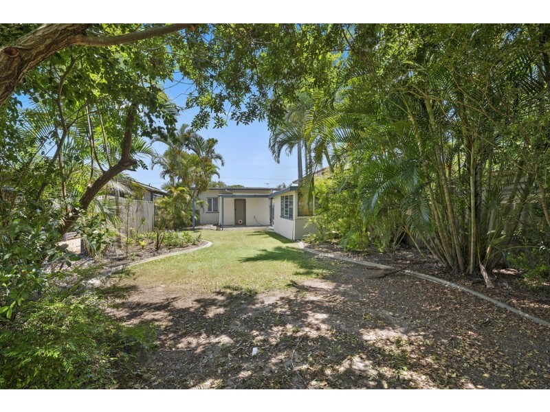 19 Frank Street, Scarborough QLD 4020