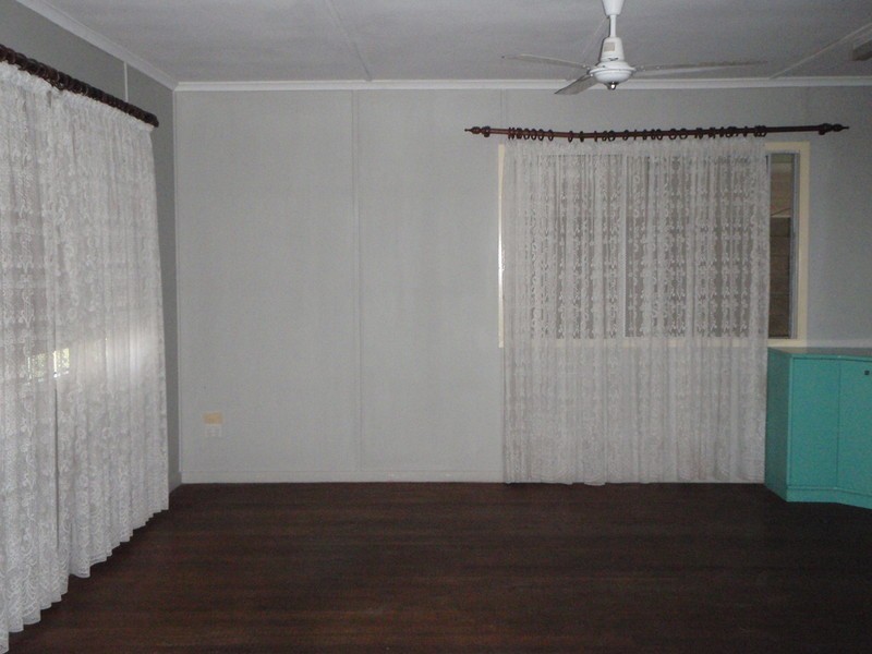 2 Wright Street, Redcliffe QLD 4020