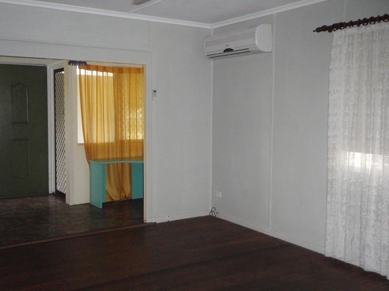 2 Wright Street, Redcliffe QLD 4020