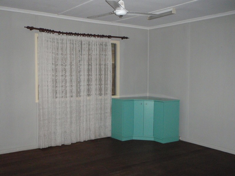 2 Wright Street, Redcliffe QLD 4020