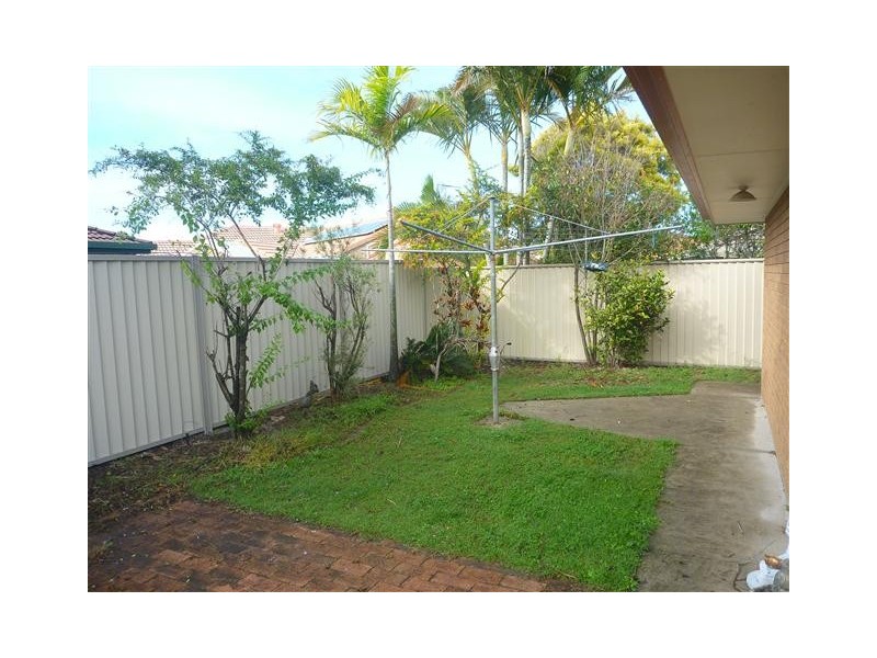 6 Kirribilli Street, Rothwell QLD 4022