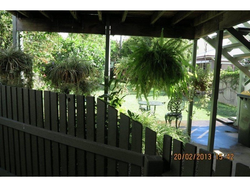 2/13 Annie Street, Woody Point QLD 4019