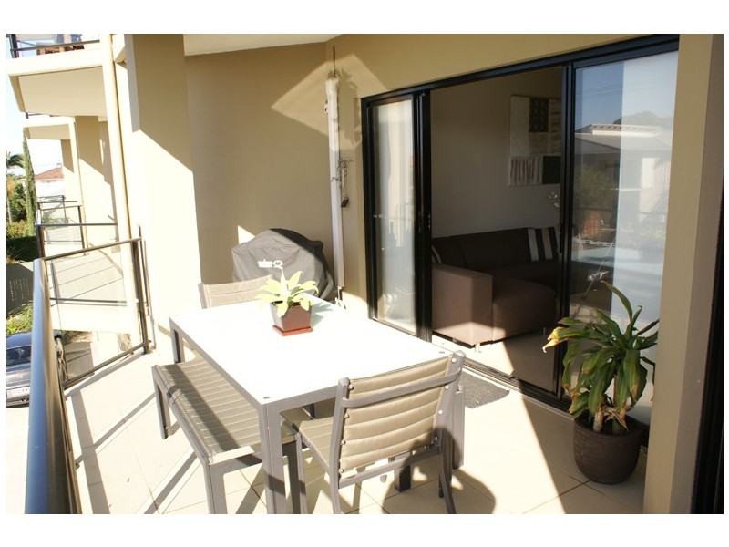4/14 Yacht Street, Clontarf QLD 4019