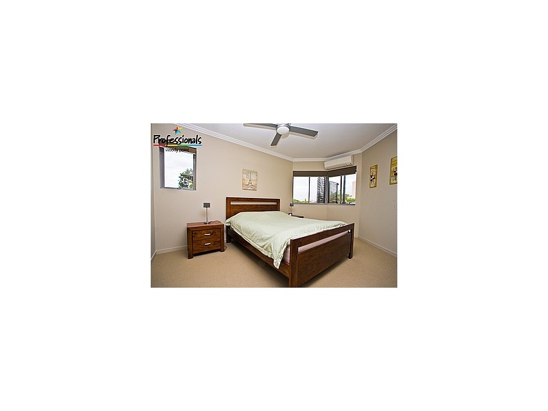 11/12 Portwood Street, Redcliffe QLD 4020