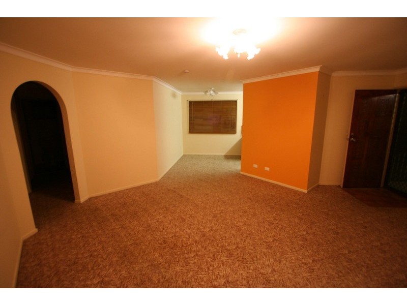 4/27 Caroline Street, Woody Point QLD 4019