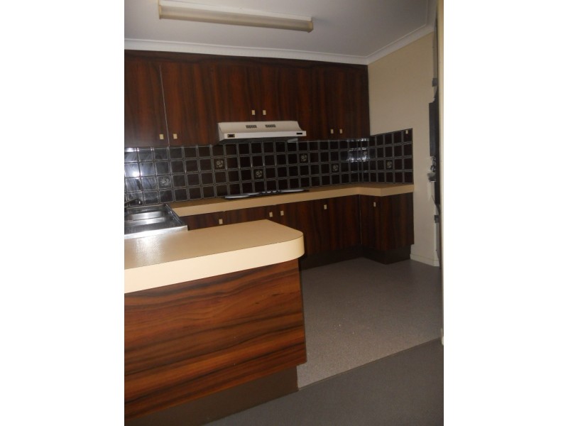 4/27 Caroline Street, Woody Point QLD 4019