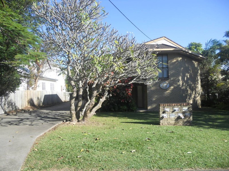 4/27 Caroline Street, Woody Point QLD 4019