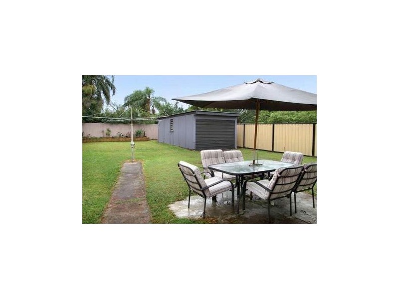 19 Inglis Street, Woody Point QLD 4019