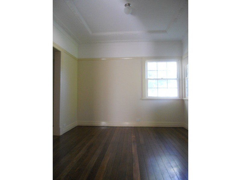 103 Oxley Avenue, Woody Point QLD 4019