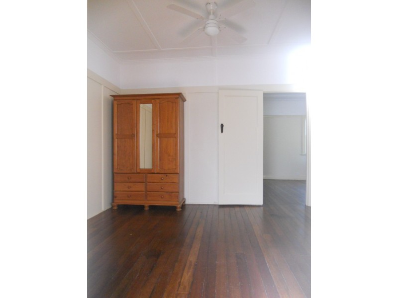 103 Oxley Avenue, Woody Point QLD 4019