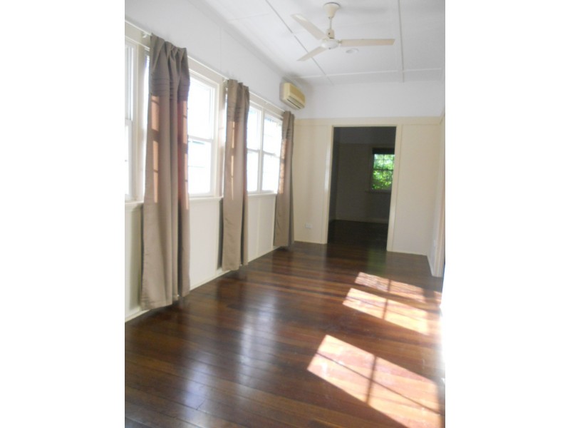 103 Oxley Avenue, Woody Point QLD 4019