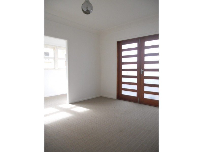 51 McLennan Street, Woody Point QLD 4019