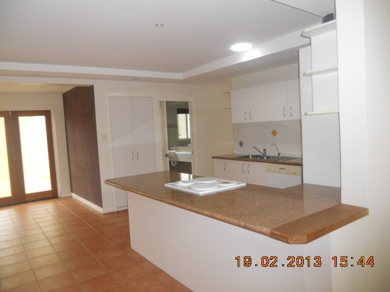 4 Anderson Street, Scarborough QLD 4020