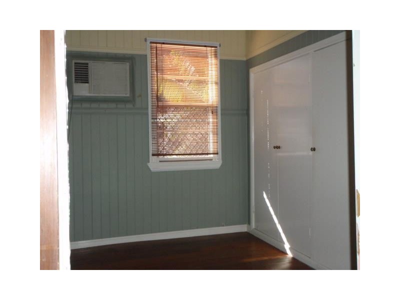 16 Robertson Avenue, Margate QLD 4019