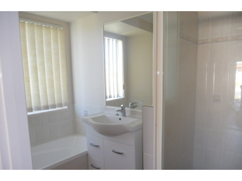 4 Tuckeroo Street, Rothwell QLD 4022