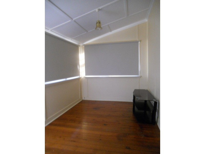 30 Hardiman Street, Woody Point QLD 4019