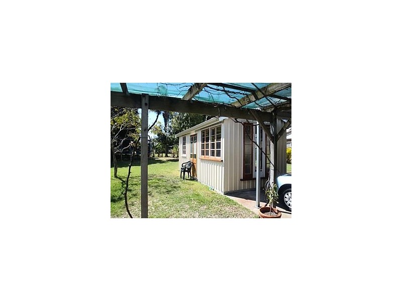 104 Georgina Street, Woody Point QLD 4019