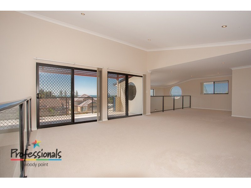 6/12 Landsborough Avenue, Scarborough QLD 4020