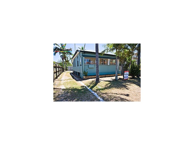 24 Ellen Street, Woody Point QLD 4019