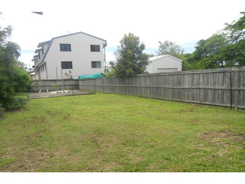12 Annie Street, Woody Point QLD 4019