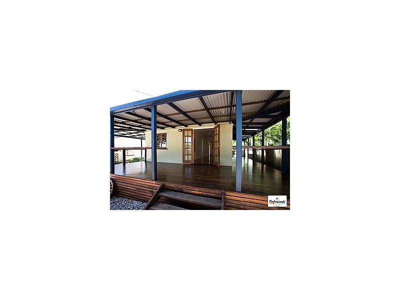 124 Arthur Street, Woody Point QLD 4019