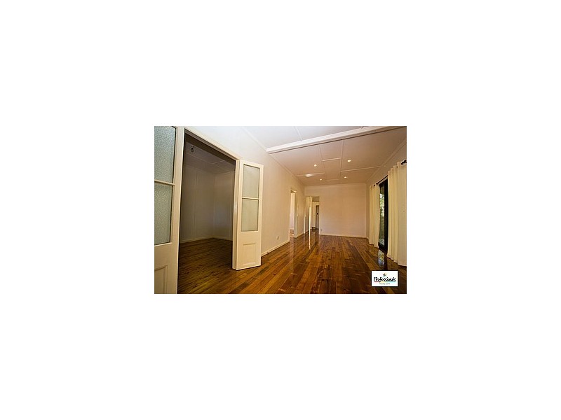 124 Arthur Street, Woody Point QLD 4019