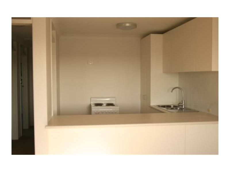 2/64 McCulloch Avenue, Margate QLD 4019