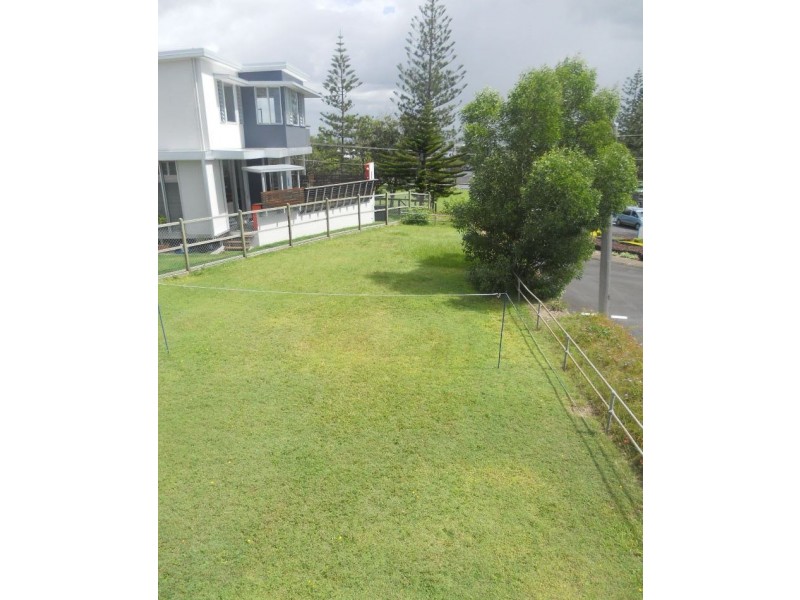 2/69 North Quay, Scarborough QLD 4020