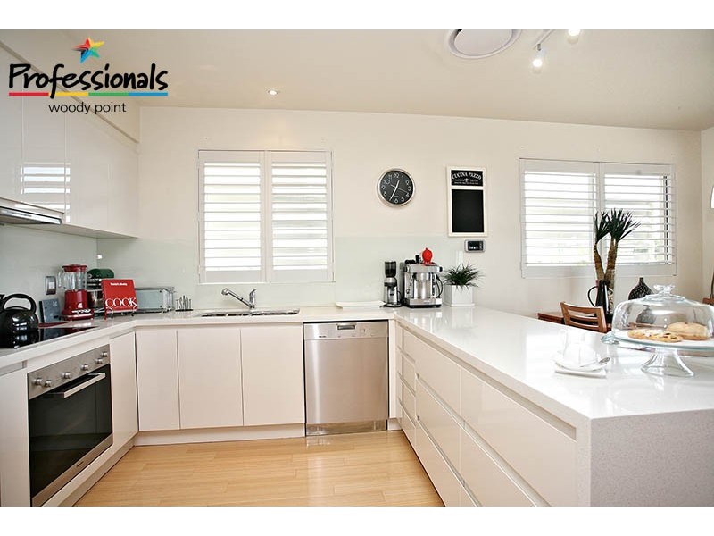 4/2 Queen Street, Scarborough QLD 4020