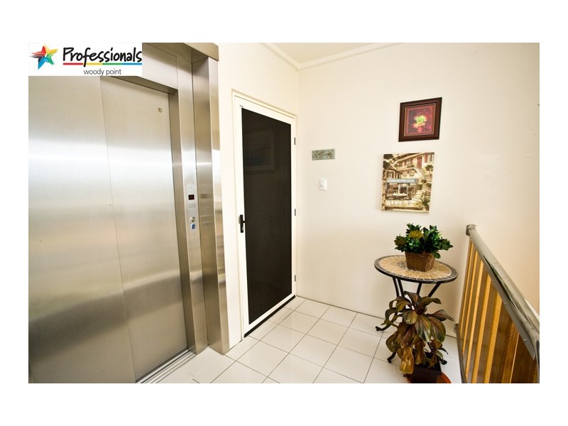 4/2 Queen Street, Scarborough QLD 4020