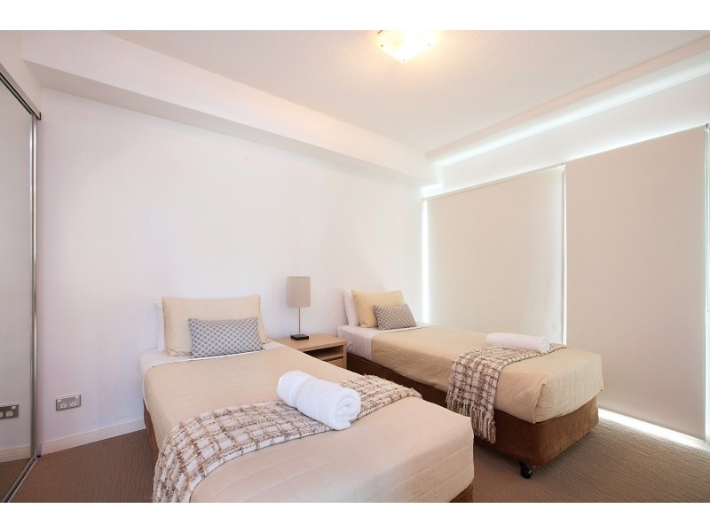 185 Redcliffe Parade, Redcliffe QLD 4020