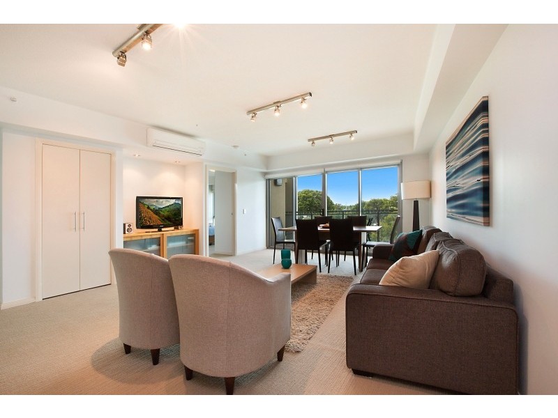 185 Redcliffe Parade, Redcliffe QLD 4020