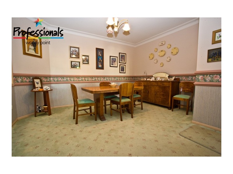 6 Fleetwing Avenue, Newport QLD 4020