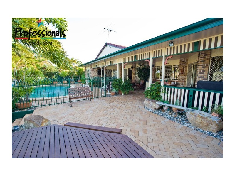 6 Fleetwing Avenue, Newport QLD 4020