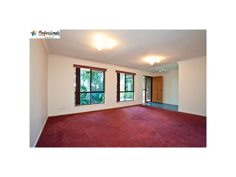 15 Abelia Crescent, Kippa-ring QLD 4021