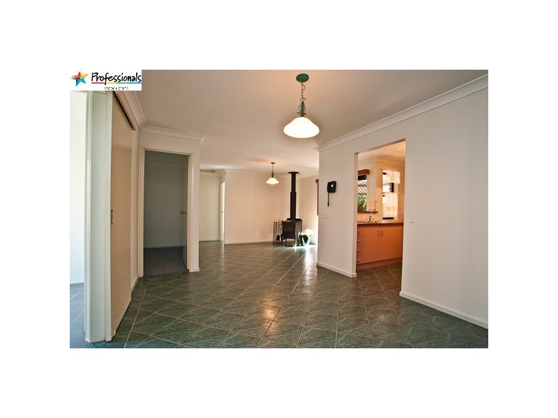 15 Abelia Crescent, Kippa-ring QLD 4021