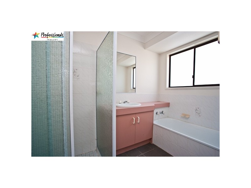 15 Abelia Crescent, Kippa-ring QLD 4021