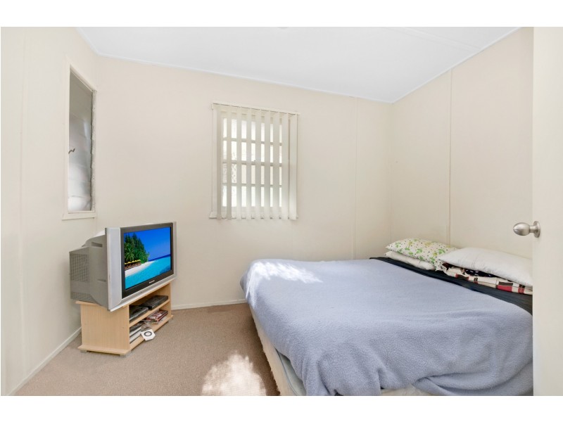 458 Oxley Avenue, Redcliffe QLD 4020