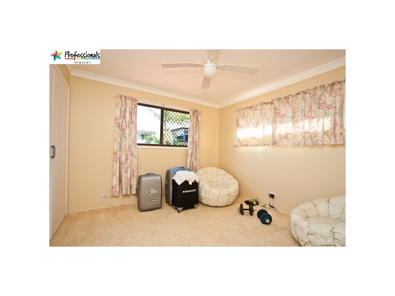 19 Kennedy Esplanade, Scarborough QLD 4020