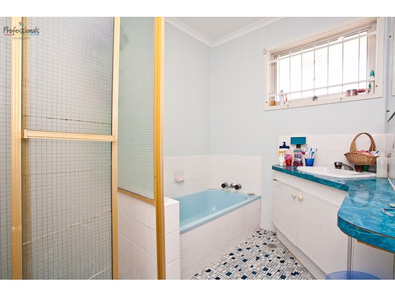 4 Yattee Street, Redcliffe QLD 4020