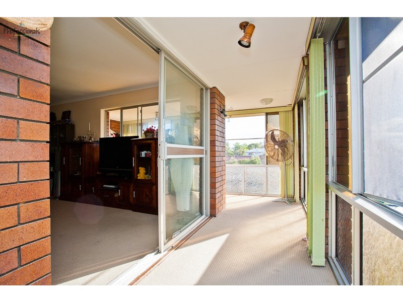 4 Yattee Street, Redcliffe QLD 4020