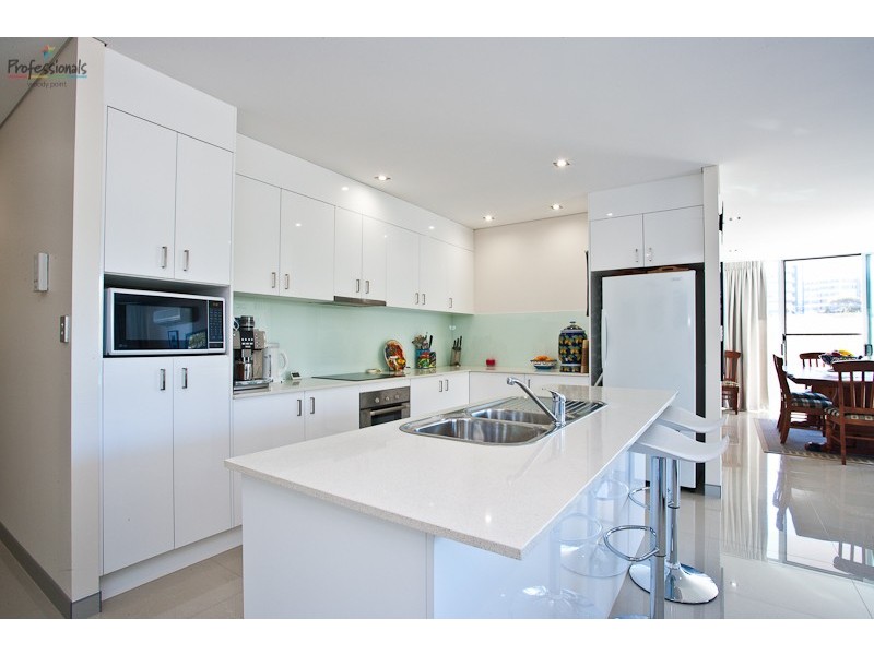 6/17-23 Marine Parade, Redcliffe QLD 4020