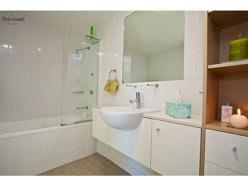 27/146 Prince Edward Parade, Scarborough QLD 4020