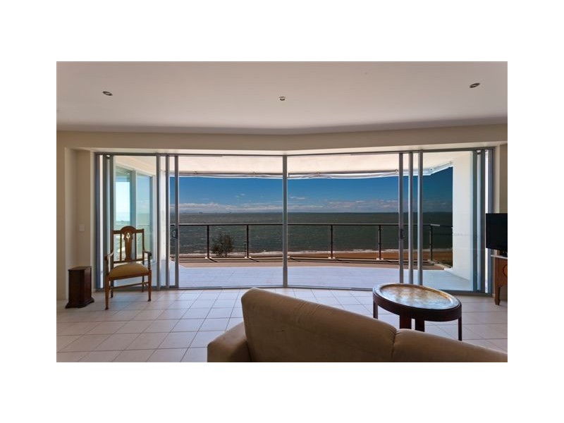17/146 Prince Edward Parade, Scarborough QLD 4020