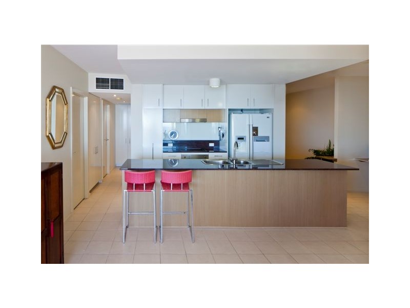 17/146 Prince Edward Parade, Scarborough QLD 4020