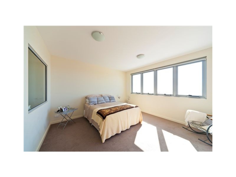 17/146 Prince Edward Parade, Scarborough QLD 4020