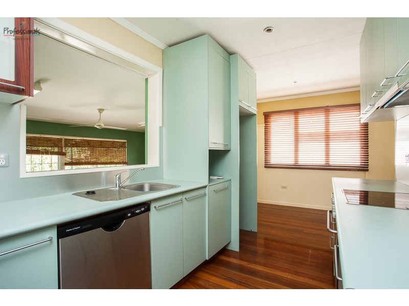 28 Westbrook Street, Woody Point QLD 4019