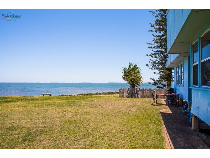 32 Woodcliffe Crescent, Woody Point QLD 4019